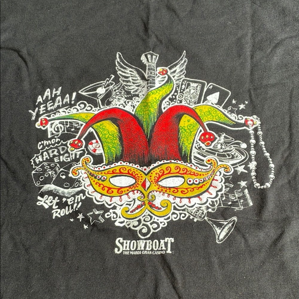 Men’s Showboat Casino Black Graphic Short Sleeve T-Shirt